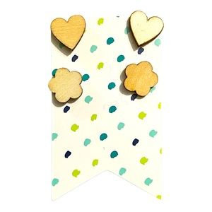 Wooden heart and floral earrings